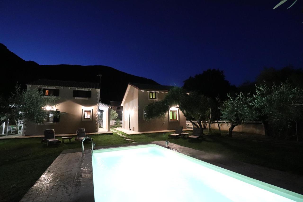 Theonymfi Luxury Villas Doukádes 외부 사진