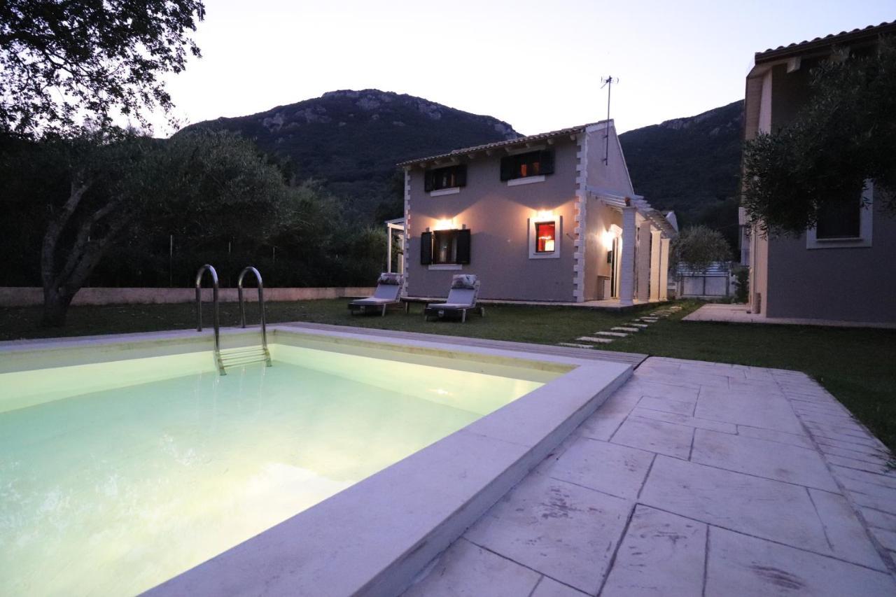 Theonymfi Luxury Villas Doukádes 외부 사진
